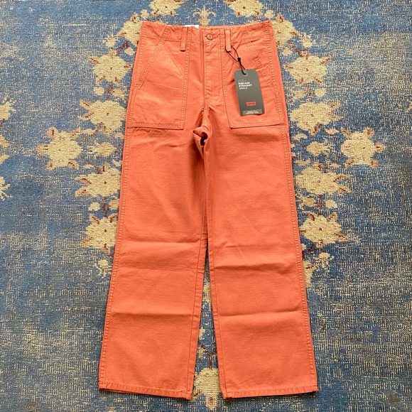 NWT Levi's Ribcage Straight Utility Jeans - Picture 4 of 5